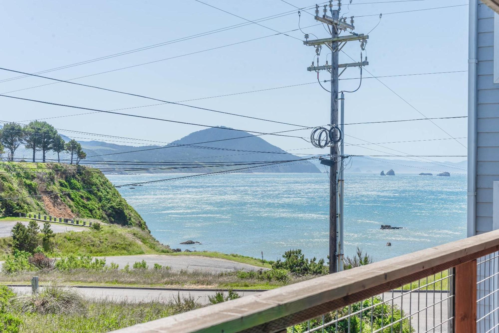 #Stayinmydistrict Oceanview Studio Loft Port Orford Extérieur photo