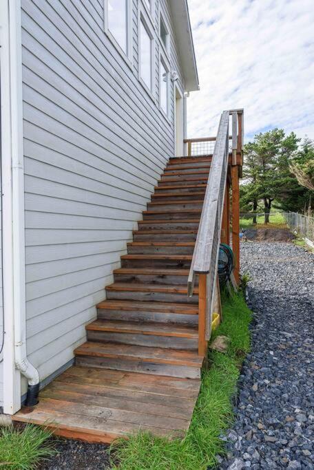 #Stayinmydistrict Oceanview Studio Loft Port Orford Extérieur photo