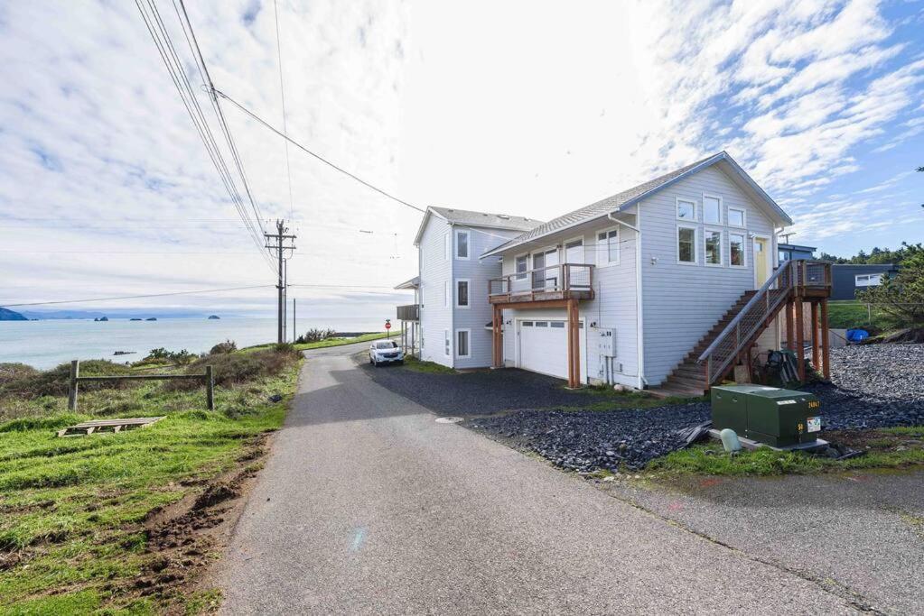 #Stayinmydistrict Oceanview Studio Loft Port Orford Extérieur photo